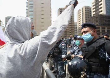 مخاطر فوضى عارمة تحدق بالعالم العربي