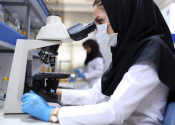 التفوق العلمي: قوة ناعمة إيرانية جديدة لمنافسة دول الخليج